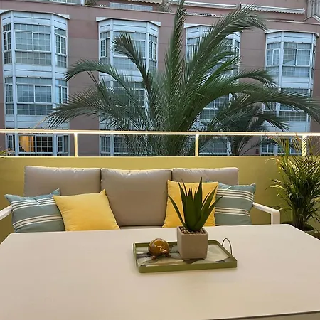 Gran Atico Con Terraza En El Centro De Апартаменты *