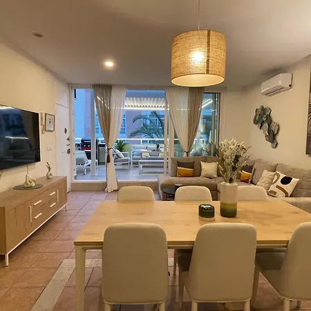Апартаменты Gran Atico Con Terraza En El Centro De Аликанте