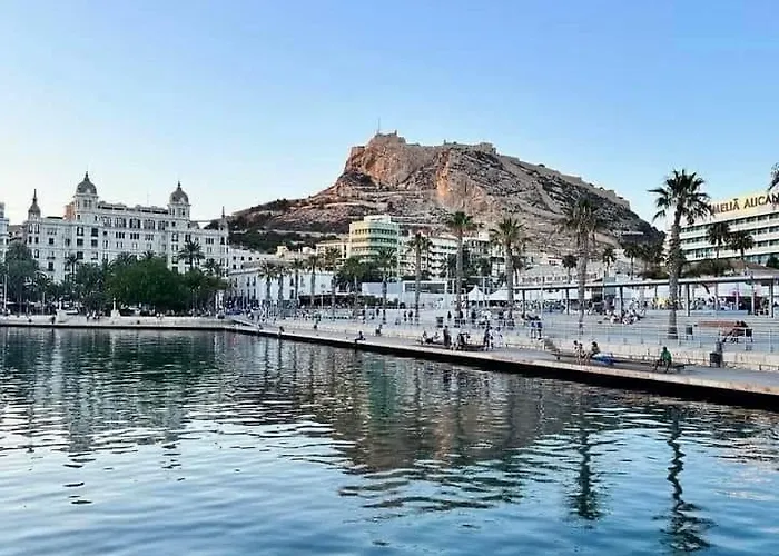 Apartament Gran Atico Con Terraza En El Centro De Alicante