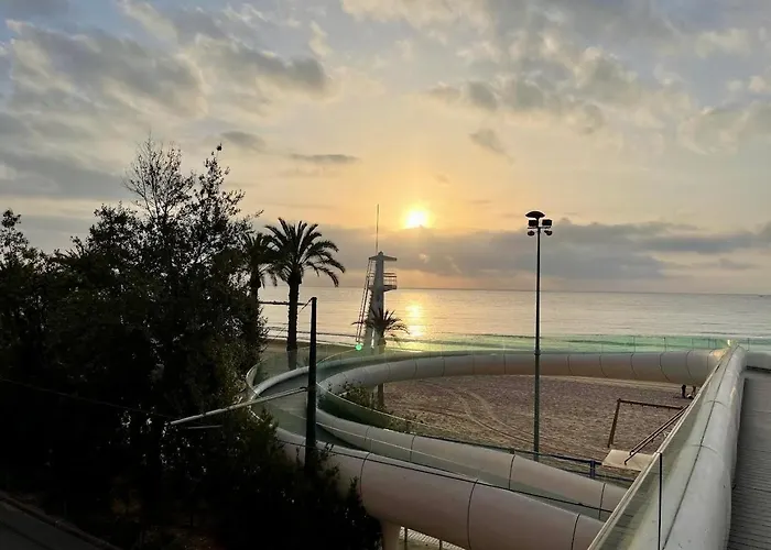Gran Atico Con Terraza En El Centro De Alicante