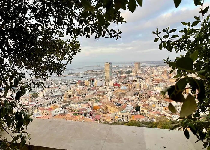 Apartament Gran Atico Con Terraza En El Centro De *